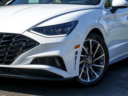 2023 Hyundai SONATA Limited