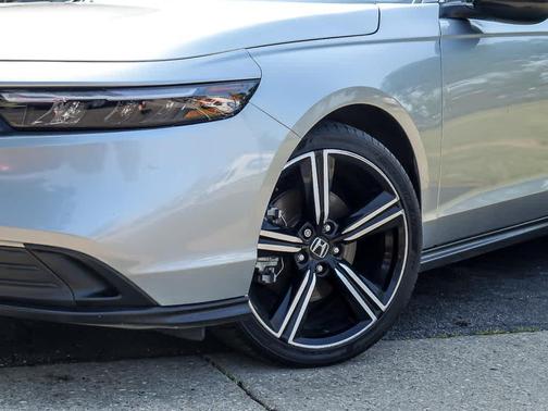 Solar Silver Metallic 2024 Honda Accord Hybrid Sport