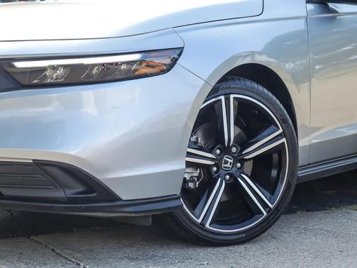 Solar Silver Metallic 2024 Honda Accord Hybrid Sport