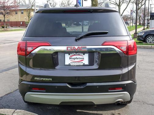 Iridium Metallic 2018 GMC Acadia SLE-2