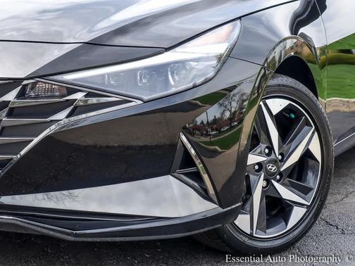 2022 Hyundai ELANTRA HEV Limited