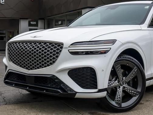 Alta White 2023 Genesis GV70 2.5T