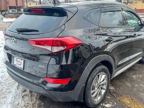 2018 Hyundai TUCSON SEL