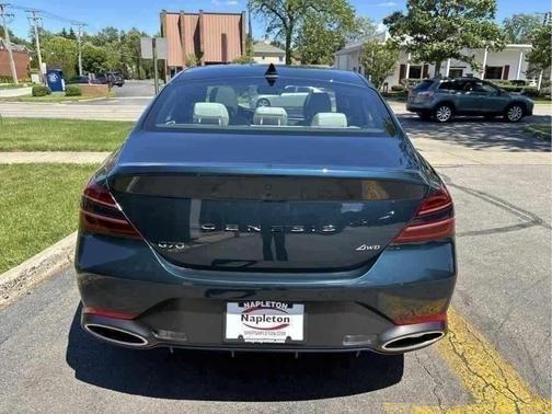 2025 Genesis G70 2.5T