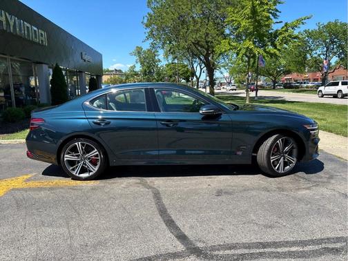 2025 Genesis G70 2.5T