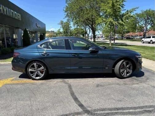2025 Genesis G70 2.5T