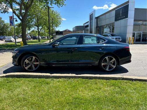 2025 Genesis G70 2.5T