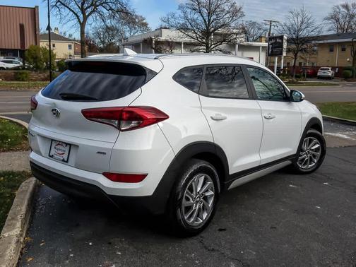 2018 Hyundai TUCSON SEL Plus