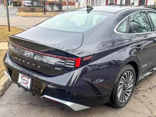 2024 Hyundai SONATA Hybrid SEL