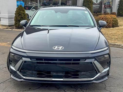2024 Hyundai SONATA Hybrid SEL
