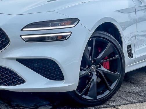 2023 Genesis G70 3.3T