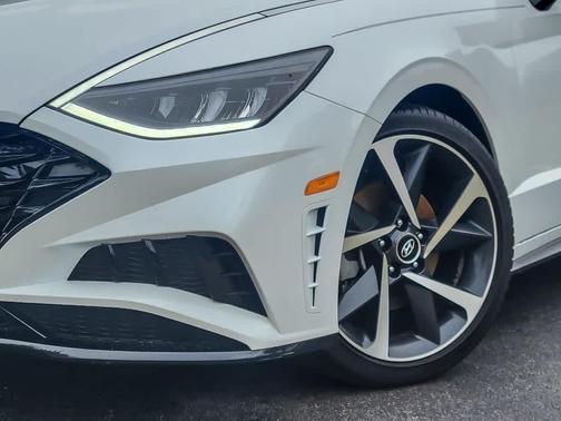 2021 Hyundai SONATA SEL Plus