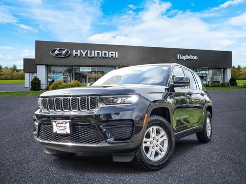 2022 Jeep Grand Cherokee Laredo