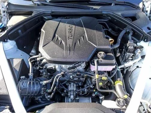 2024 Genesis G70 2.5T