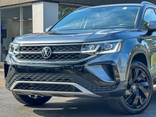 2023 Volkswagen Taos 1.5T SEL