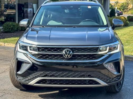 2023 Volkswagen Taos 1.5T SEL