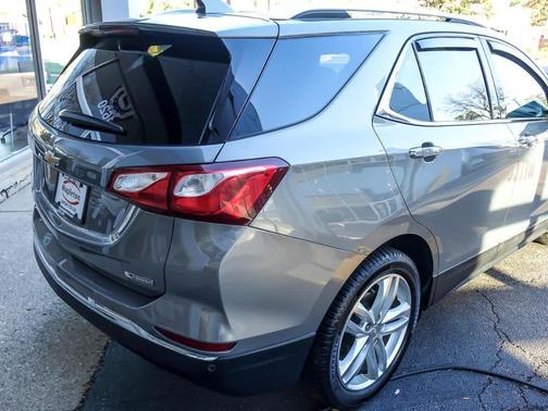 Pepperdust Metallic 2018 Chevrolet Equinox Premier w/1LZ