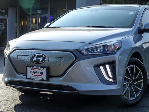 2020 Hyundai IONIQ EV SE