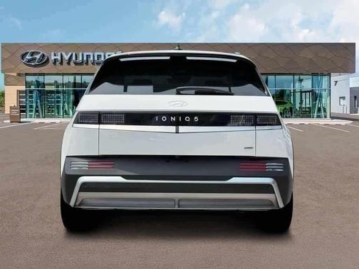 2025 Hyundai IONIQ 5 SEL