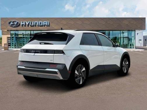 2025 Hyundai IONIQ 5 SEL