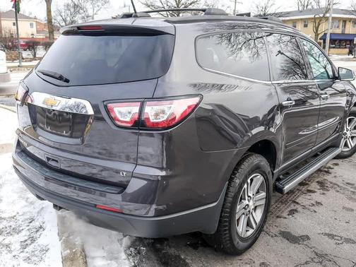 2017 Chevrolet Traverse 2LT