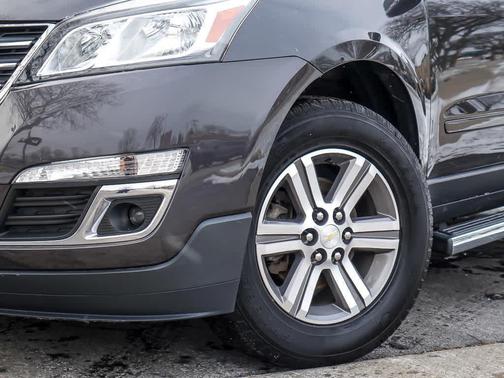 2017 Chevrolet Traverse 2LT