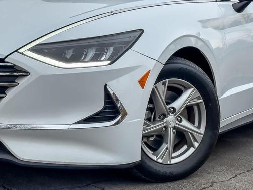 2021 Hyundai SONATA SE