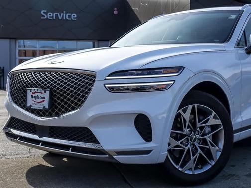 2024 Genesis GV70 2.5T