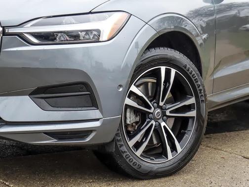 2019 Volvo XC60 T6 Momentum