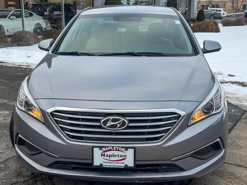 2017 Hyundai SONATA SE