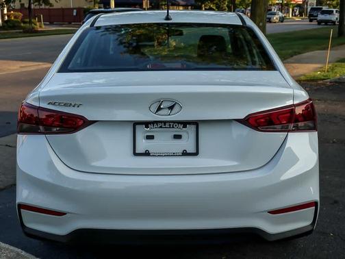 2022 Hyundai Accent SE
