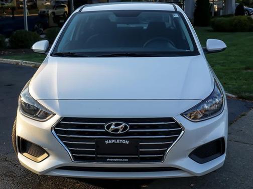 2022 Hyundai Accent SE