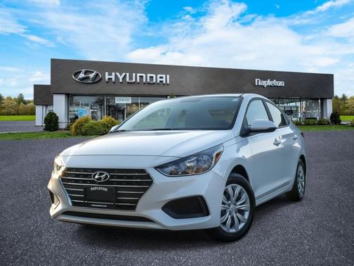 2022 Hyundai Accent SE