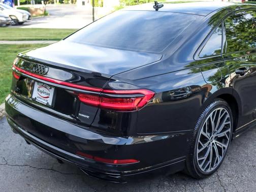 Mythos Black Metallic 2021 Audi A8 L 60