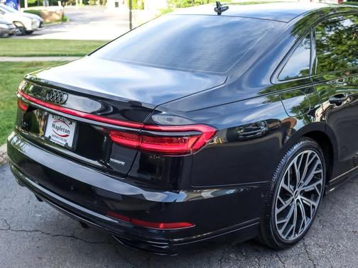 Mythos Black Metallic 2021 Audi A8 L 60