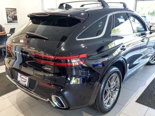 2025 Genesis GV70 2.5T