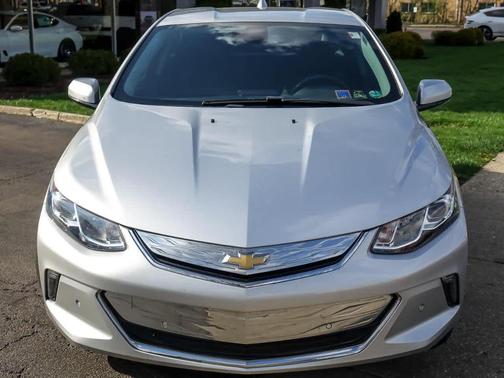 Silver Ice Metallic 2017 Chevrolet Volt Premier