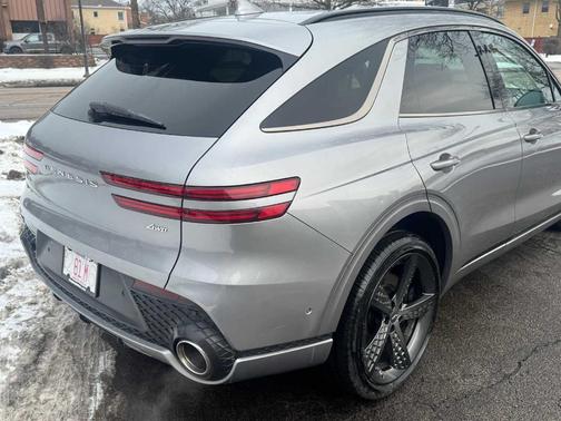 2023 Genesis GV70 2.5T