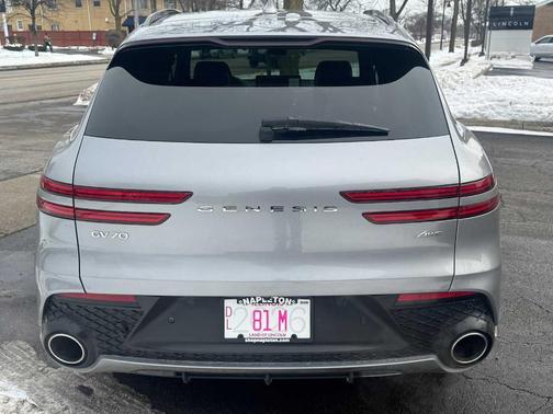 2023 Genesis GV70 2.5T