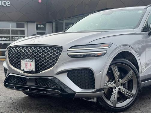 2023 Genesis GV70 2.5T