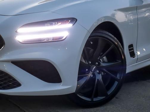 2023 Genesis G70 2.0T