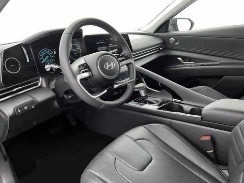 2025 Hyundai ELANTRA HEV Limited