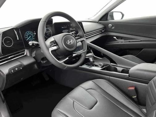 2025 Hyundai ELANTRA HEV Limited