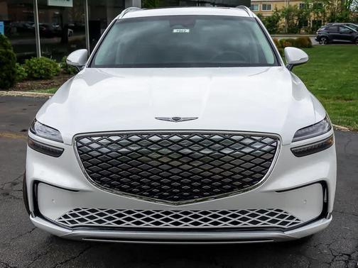2026 Genesis Electrified GV70 Advanced