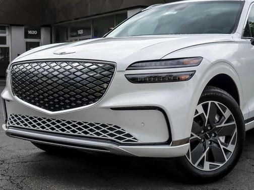 2026 Genesis Electrified GV70 Advanced