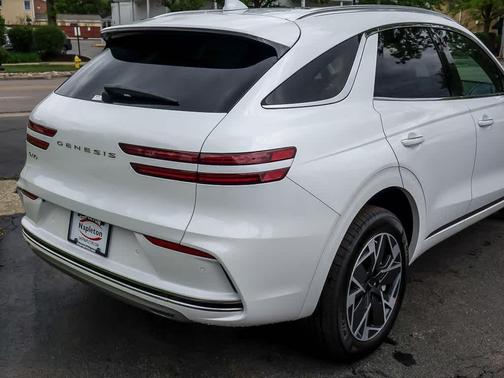 2026 Genesis Electrified GV70 Advanced