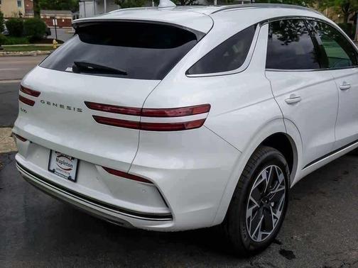 2026 Genesis Electrified GV70 Advanced