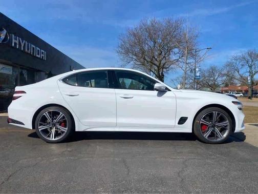 2025 Genesis G70 3.3T Sport Advanced