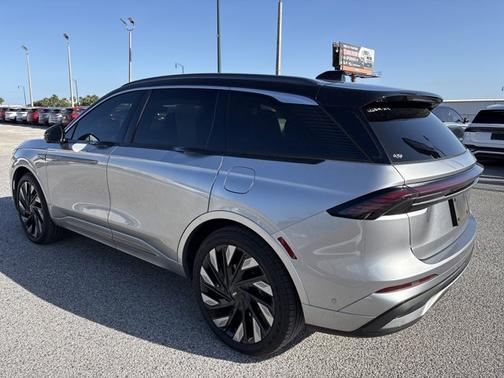 2024 Lincoln Nautilus Black Label