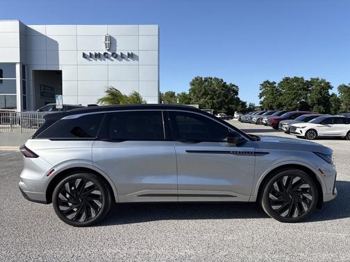 2024 Lincoln Nautilus Black Label